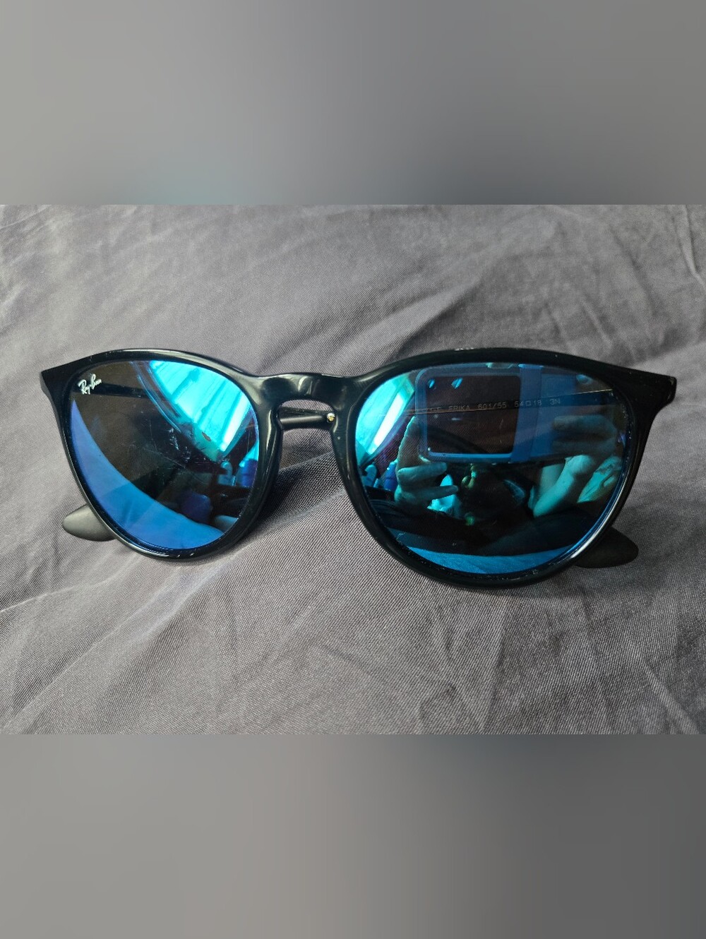 ⭐️Ray-Ban Erika Sunglasses Black Frame & Blue Reflective Lenses⭐️